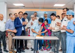 ശബരിമലയിൽ മരണപ്പെട്ട ജയിൽ ഉദ്യോഗസ്ഥന്‍റെ കൈകൾ സ്വീകരിച്ച 23 കാരൻ വീട്ടിലേക്ക് മടങ്ങി